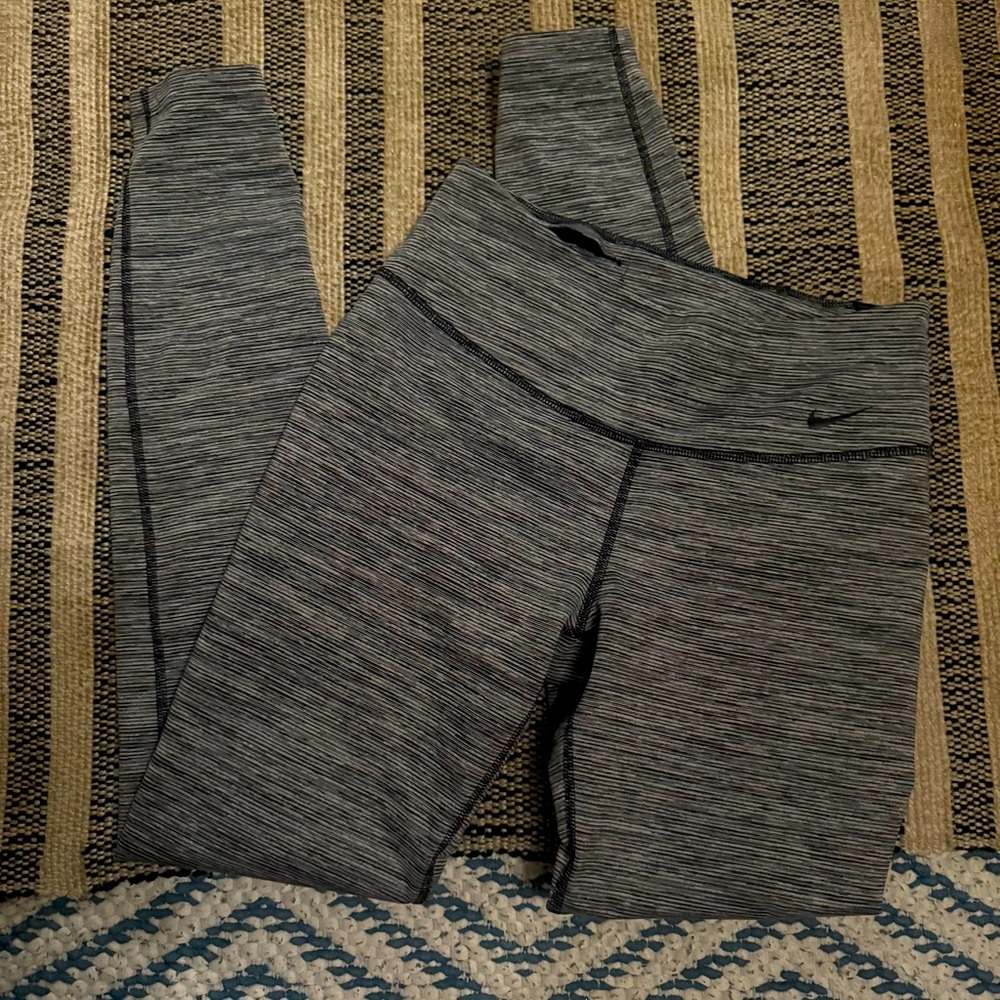 Nike Dry fit work out leggings